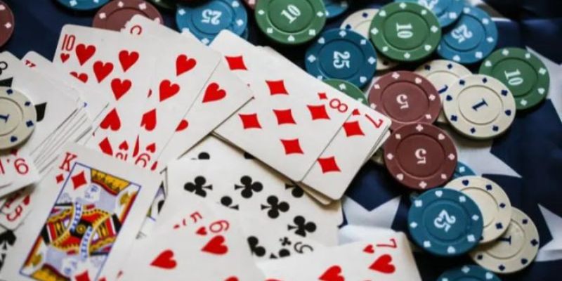 Lý do nhiều người yêu thích tiến lên miền Bắc đến vậy
