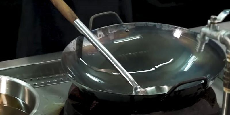 Tôi dầu để tạo bề mặt chống dính
