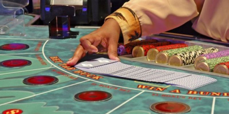 Baccarat là gì mà lại được nhiều người yêu thích nhiều đến vậy